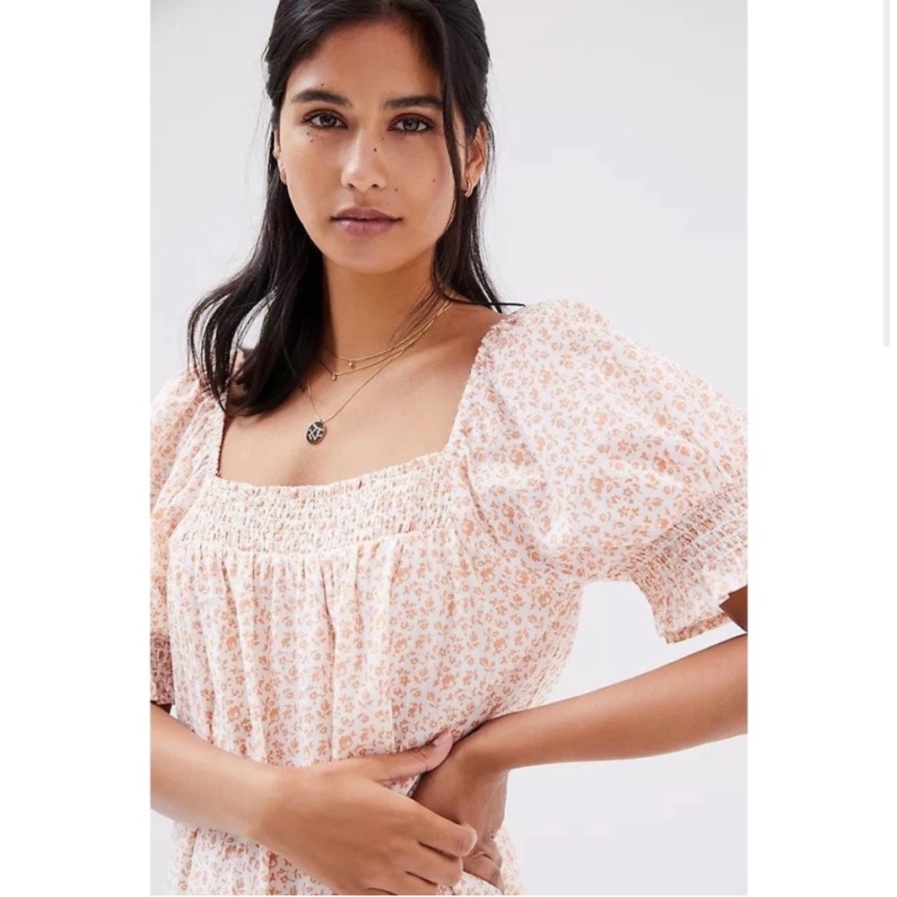 NWOT DRA Los Angeles Anthropologie Puff sleeve ruffle hem dress. XS